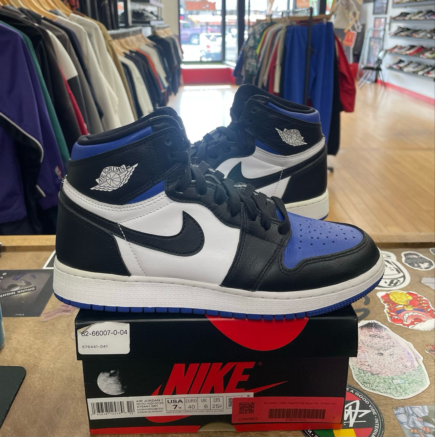 Pre Owned Jordan 1 Retro High Royal Toe GS Size 7Y