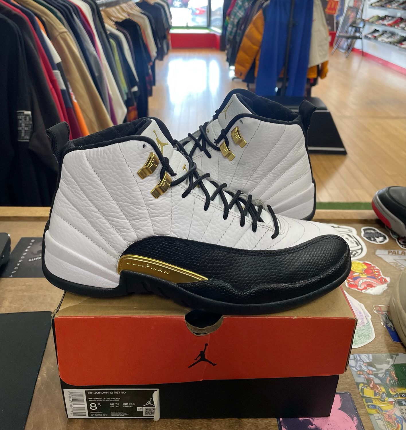Lightly Worn Jordan 12 Retro Royalty Taxi Size 8.5