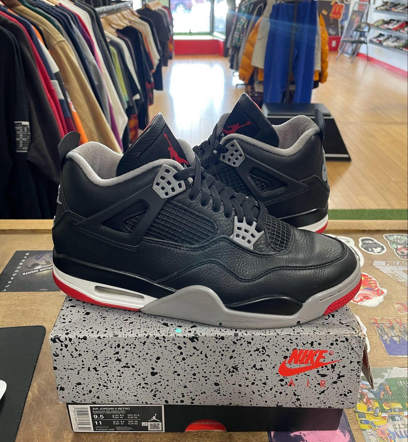 Pre Owned Jordan 4 Retro Bred Reimagined Size 9.5