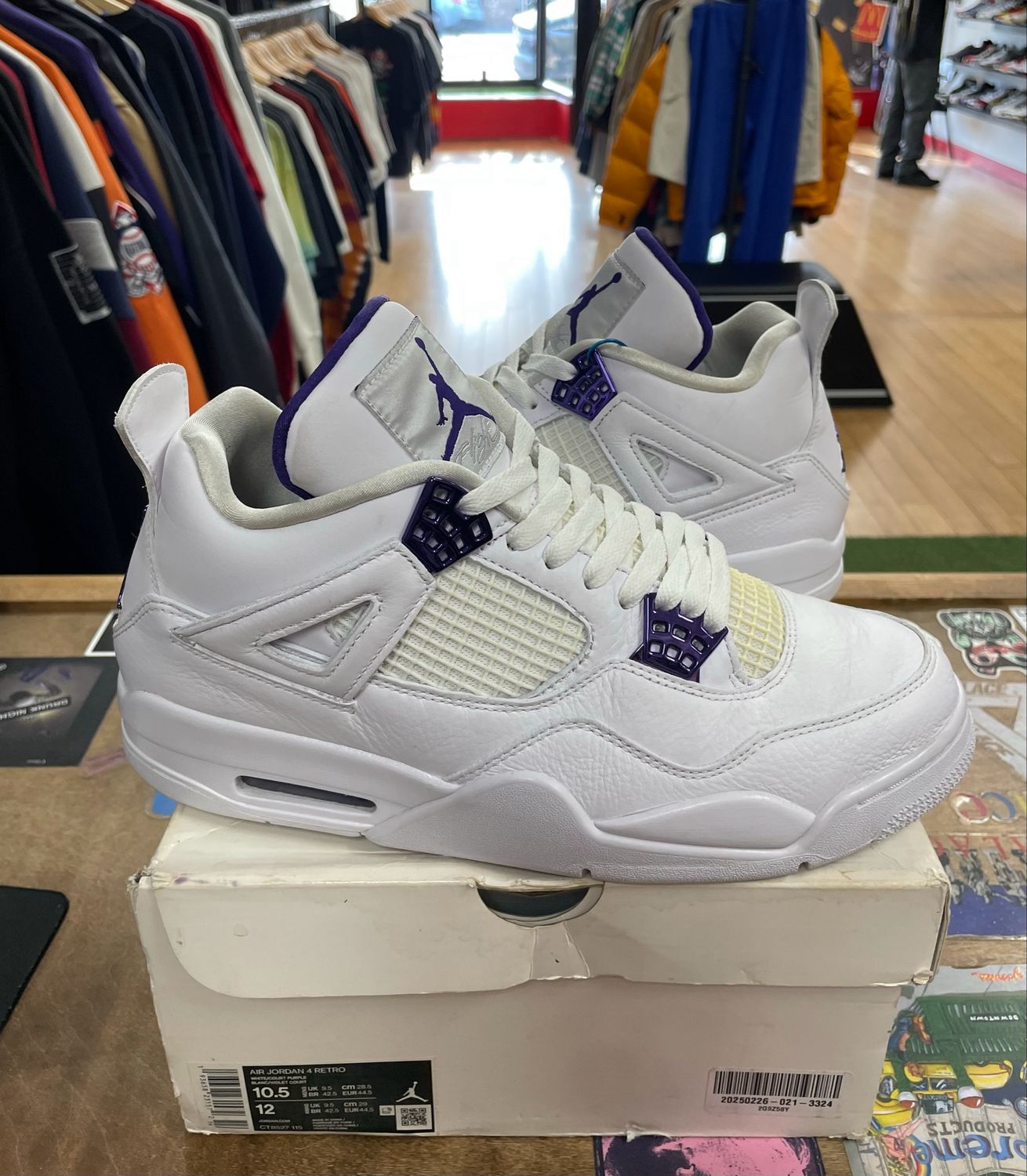 Pre Owned Jordan 4 Retro Metallic Purple Size 10.5