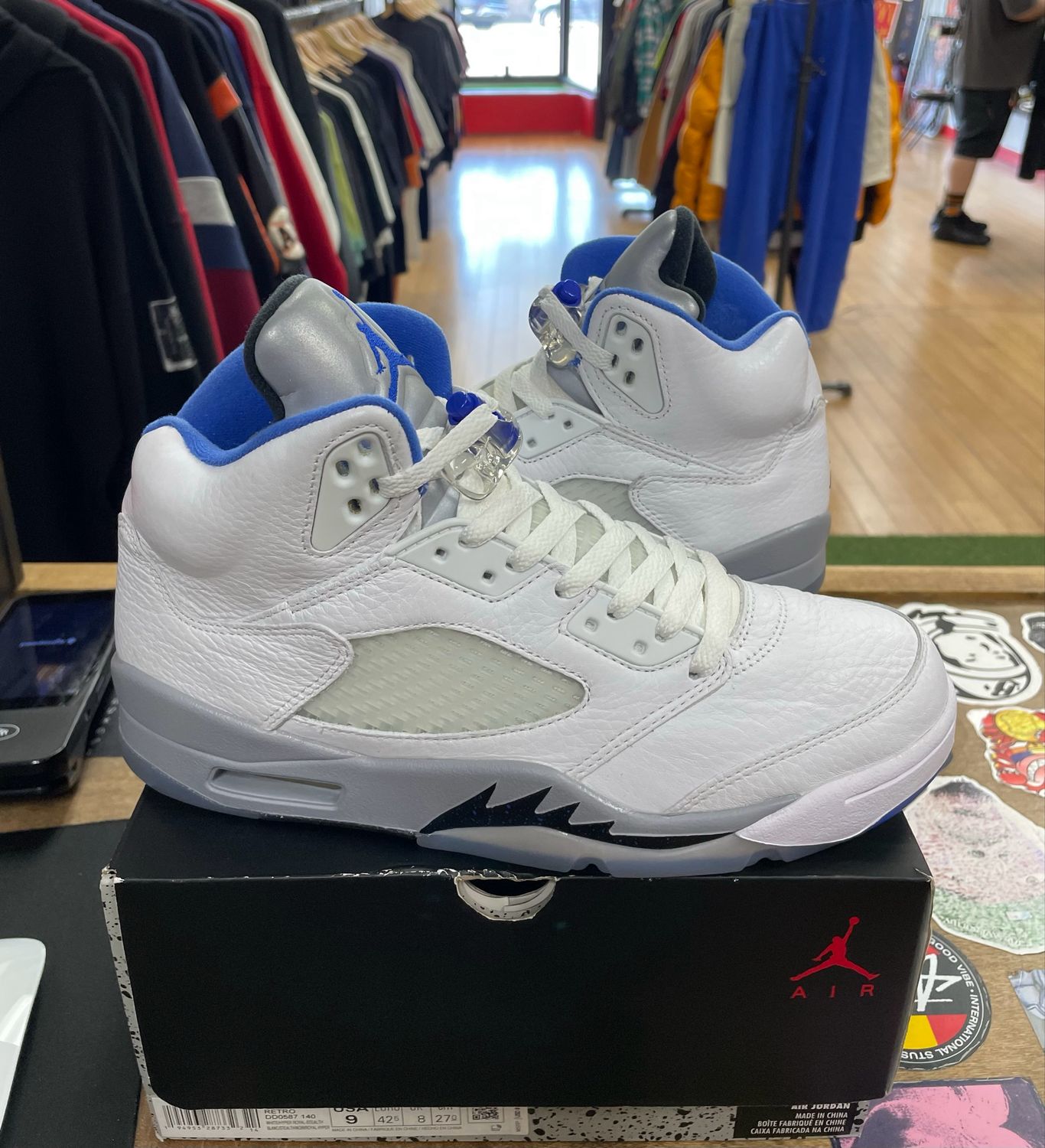 Jordan 5 Retro White Stealth (2021) Size 9 (WORN)