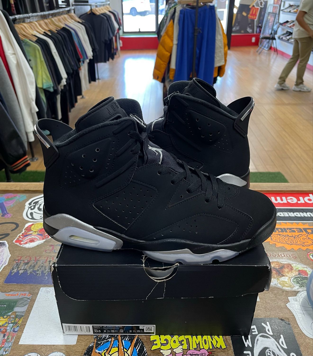 Jordan 6 Retro Chrome Size 10.5 Pre-Owned