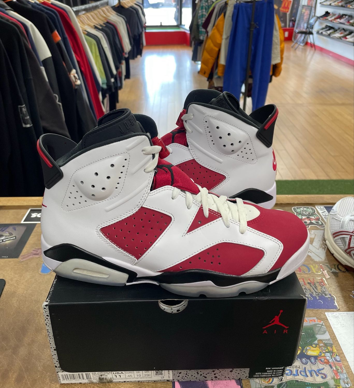 Jordan 6 Retro Carmine (2021) Size 11 Pre-Owned