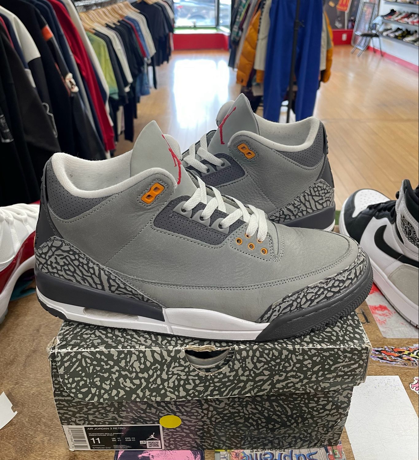Jordan 3 Retro Cool Grey (2021) Size 11 Pre-Owned
