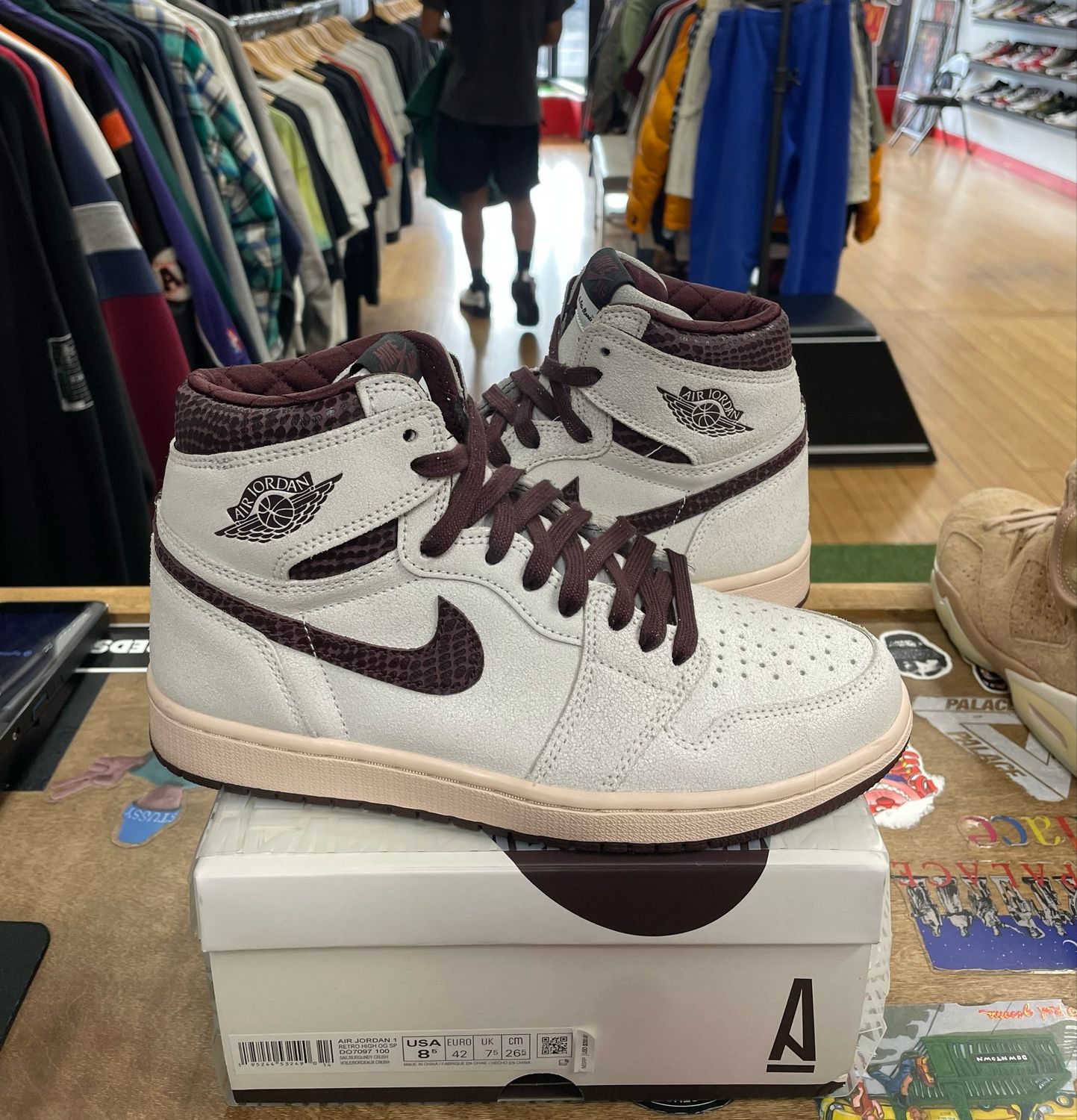 Jordan 1 Retro High OG A Ma Maniére Size 8.5 (WORN)