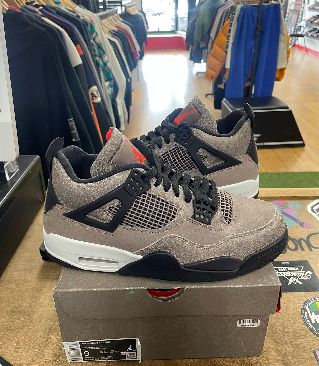 Jordan 4 Retro Taupe Haze Size 9 (WORN)