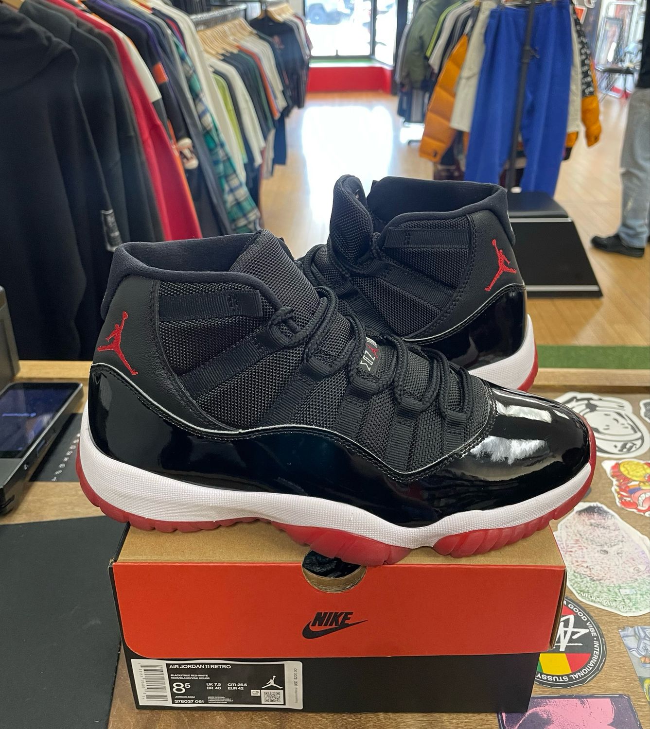 Jordan 11 Retro Playoffs Bred (2019) Size 8.5 (Lightly Worn)