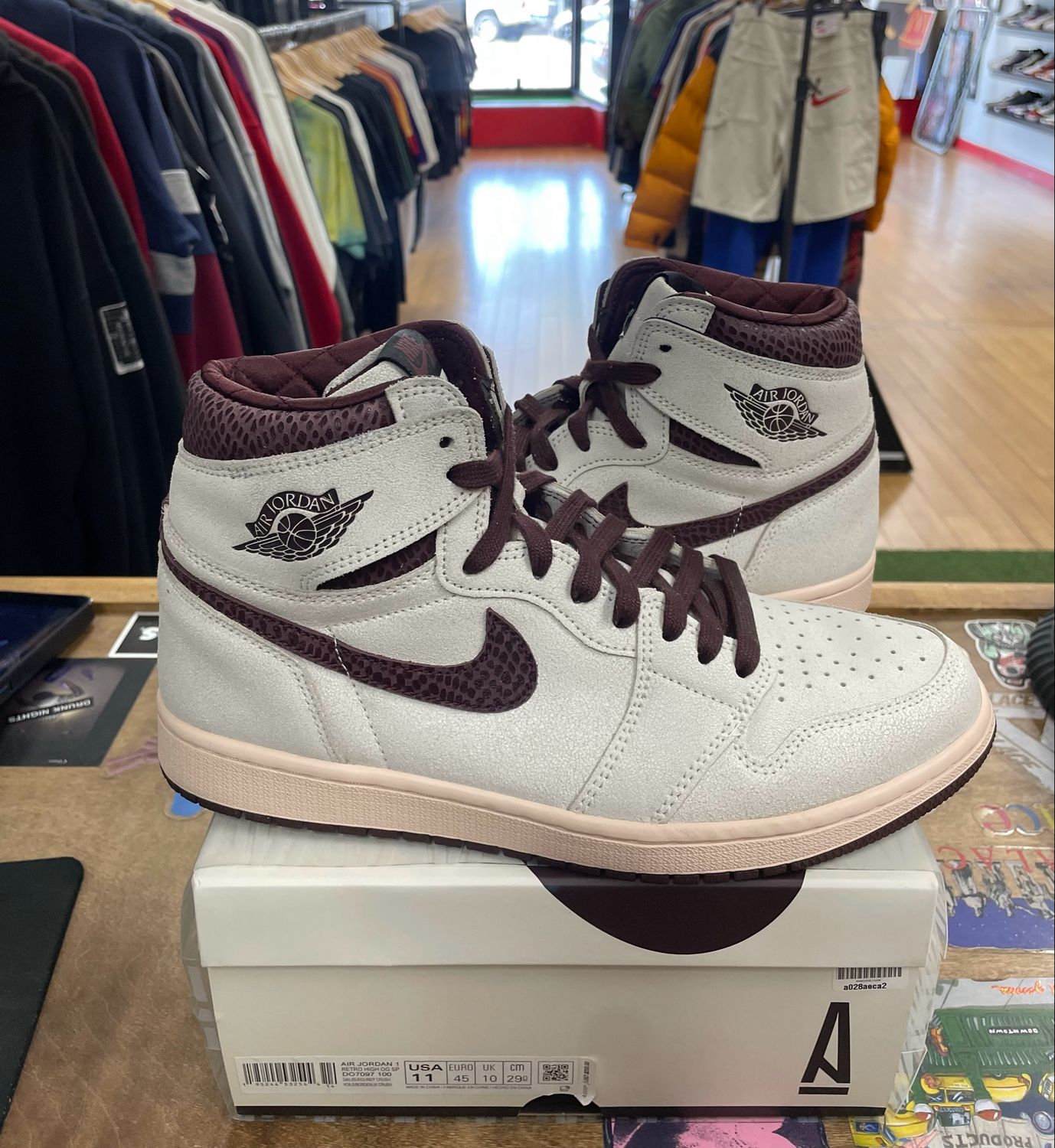 Jordan 1 Retro High OG A Ma Maniére Size 11 (Lightly Worn)