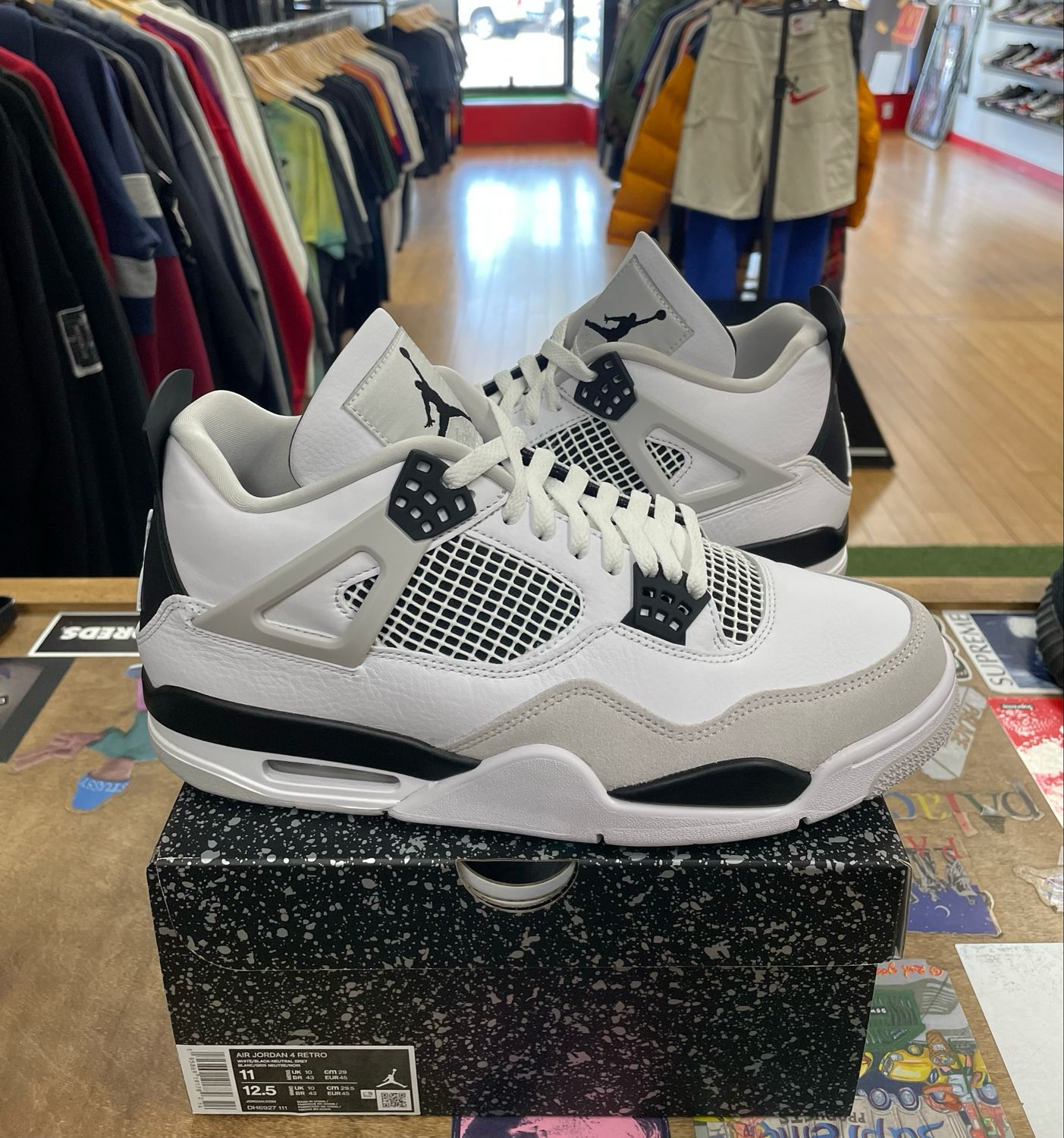 Jordan 4 Retro Military Black Size 11 (Worn)