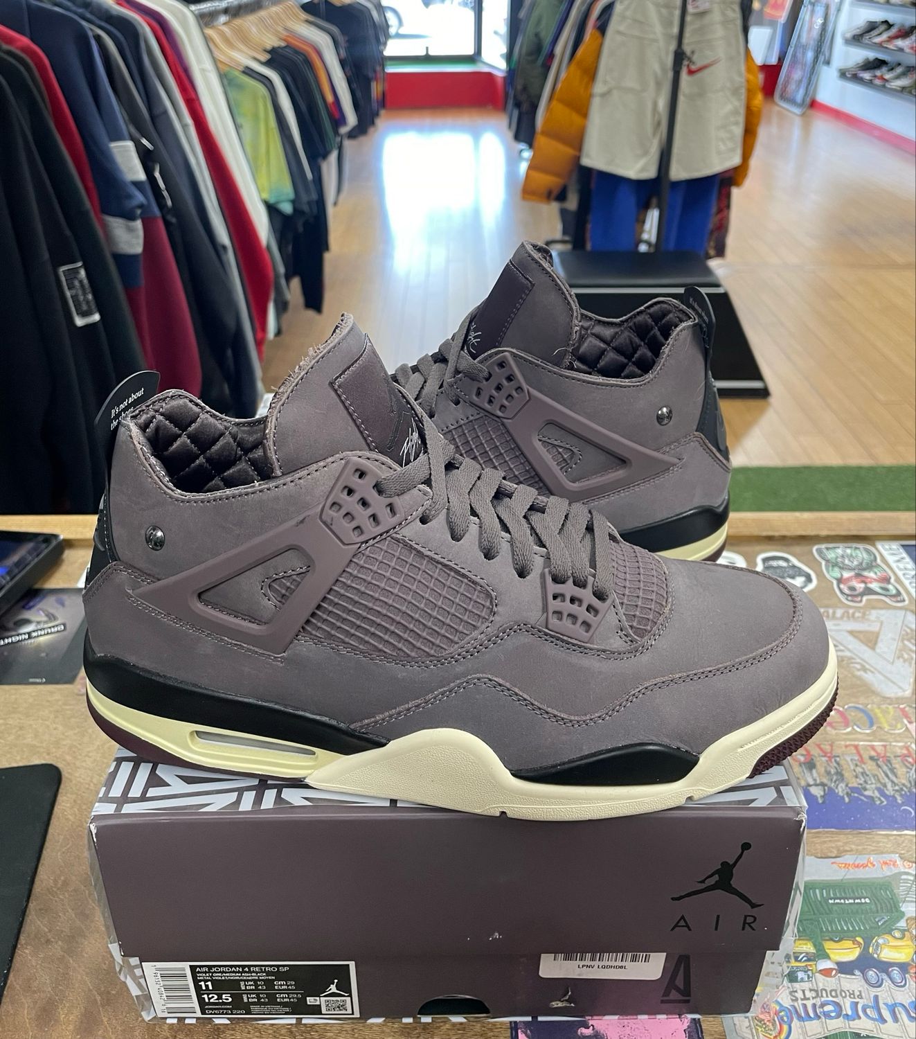 Jordan 4 Retro SP A Ma Maniére Violet Ore Size 11 (Lightly Worn)