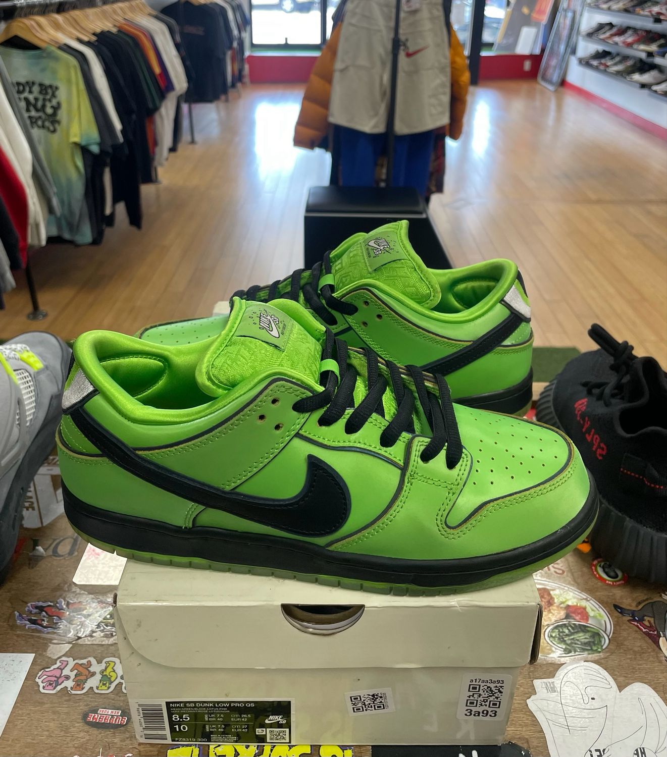 Nike SB Dunk Low The Powerpuff Girls Buttercup Size 8.5 (Worn)