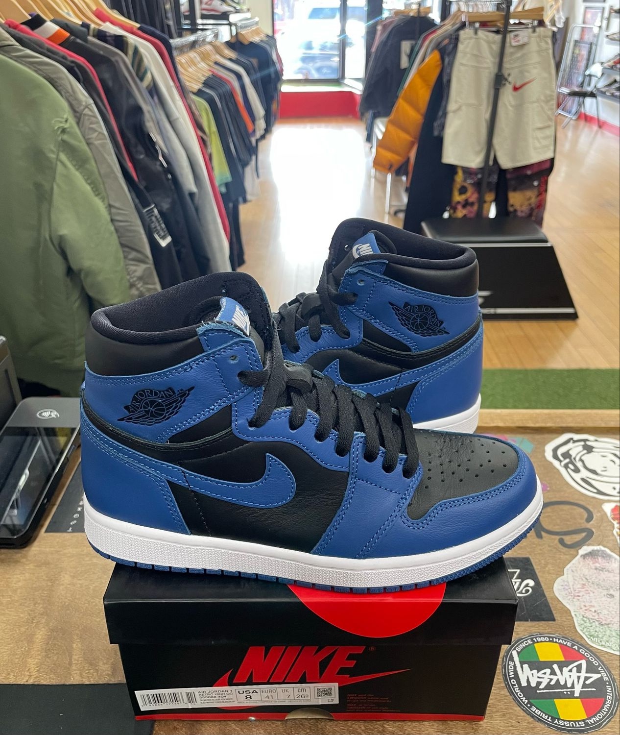 Pre Owned Jordan 1 Retro High OG Dark Marina Blue Size 8