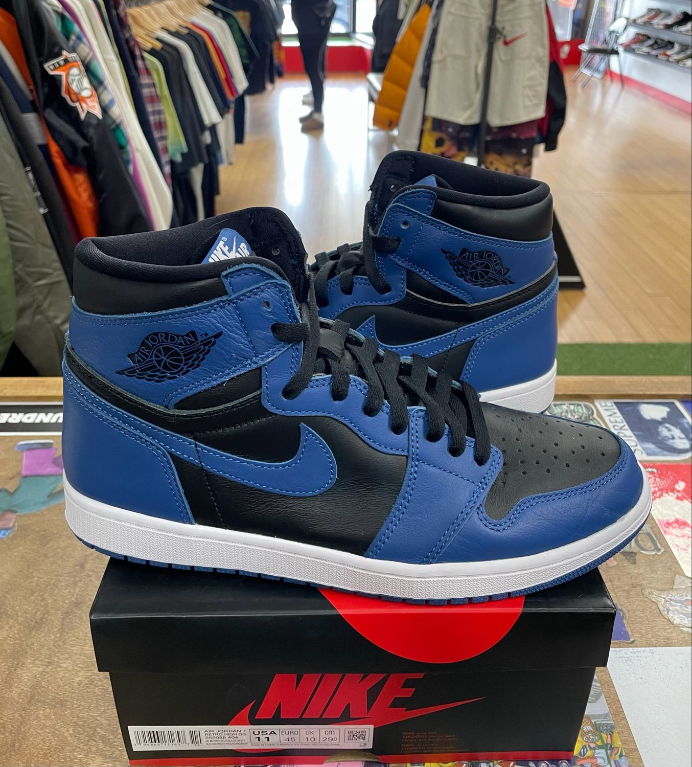 Lightly Worn Jordan 1 Retro High OG Dark Marina Blue Size 11