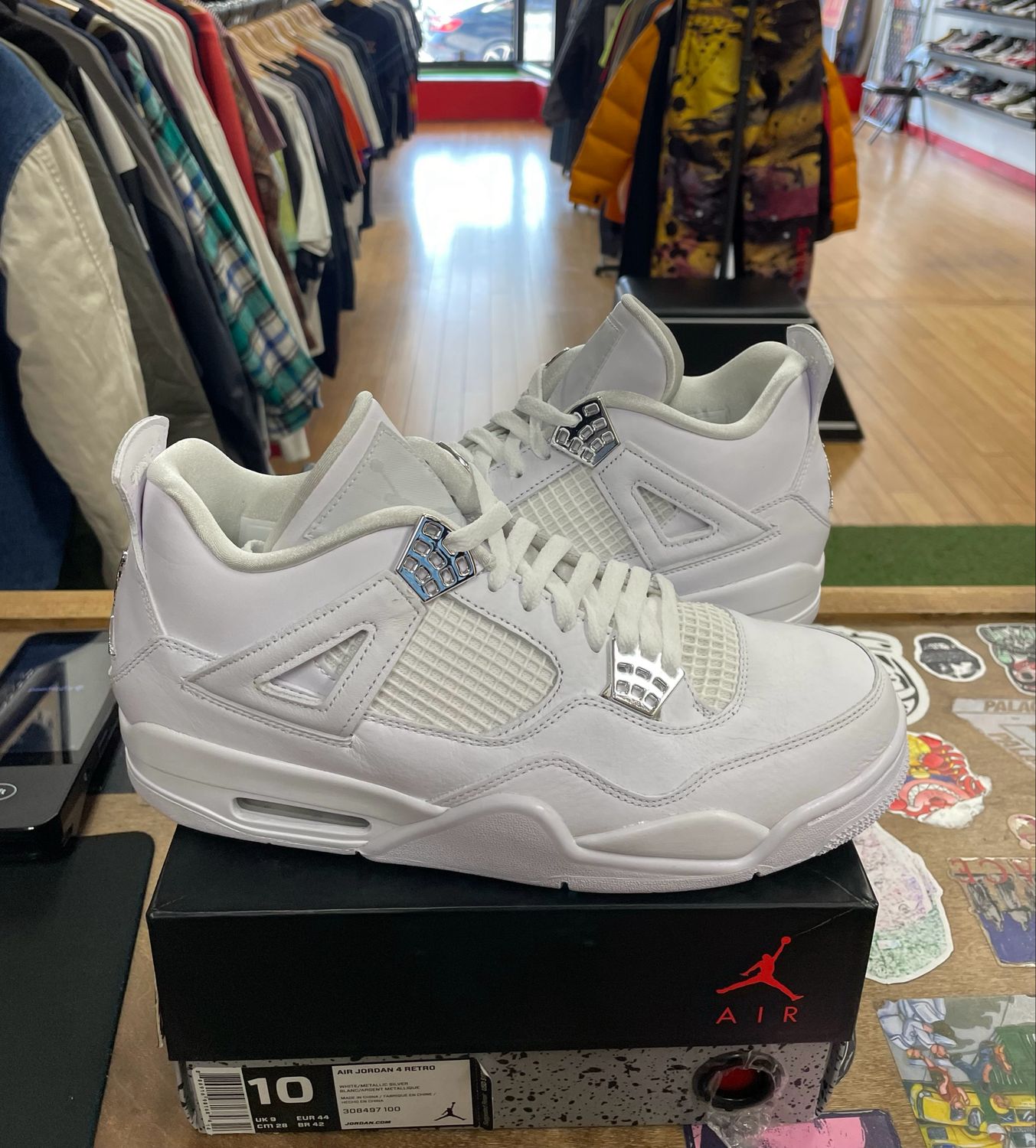 Jordan 4 Retro Pure Money (2017) Size 10 Pre-Owned