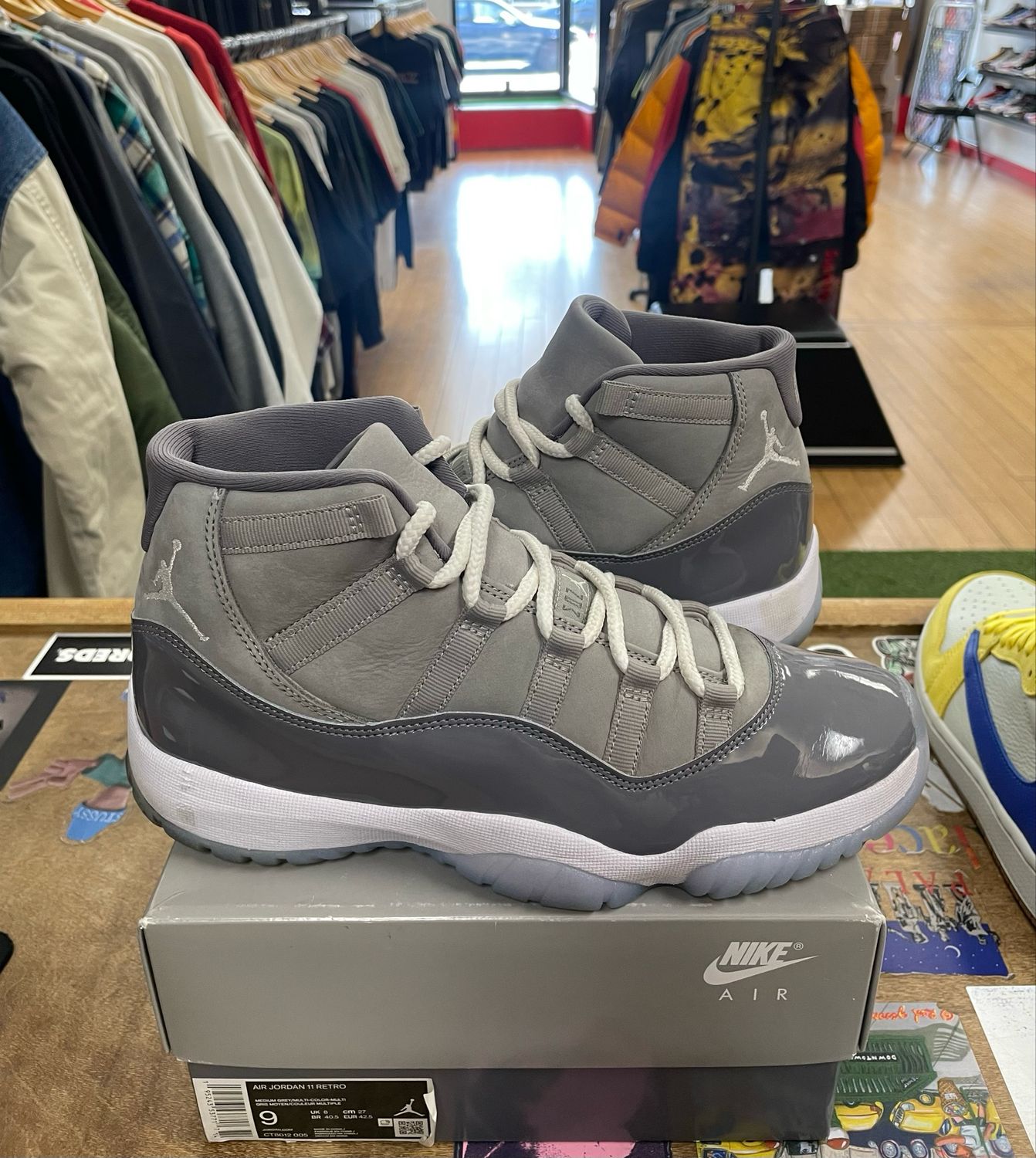 Pre-Owned Jordan 11 Retro Cool Grey Size 9 (2021)