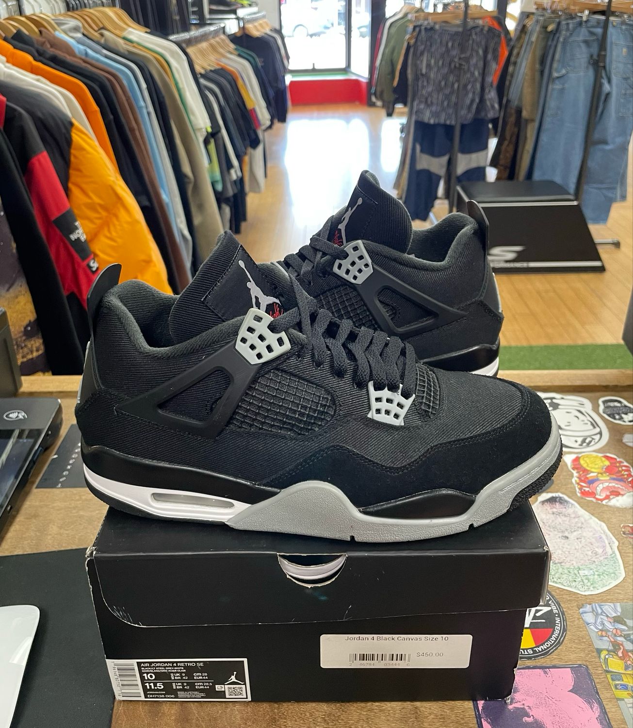 Pre Owned Jordan 4 Retro SE Black Canvas Size 10