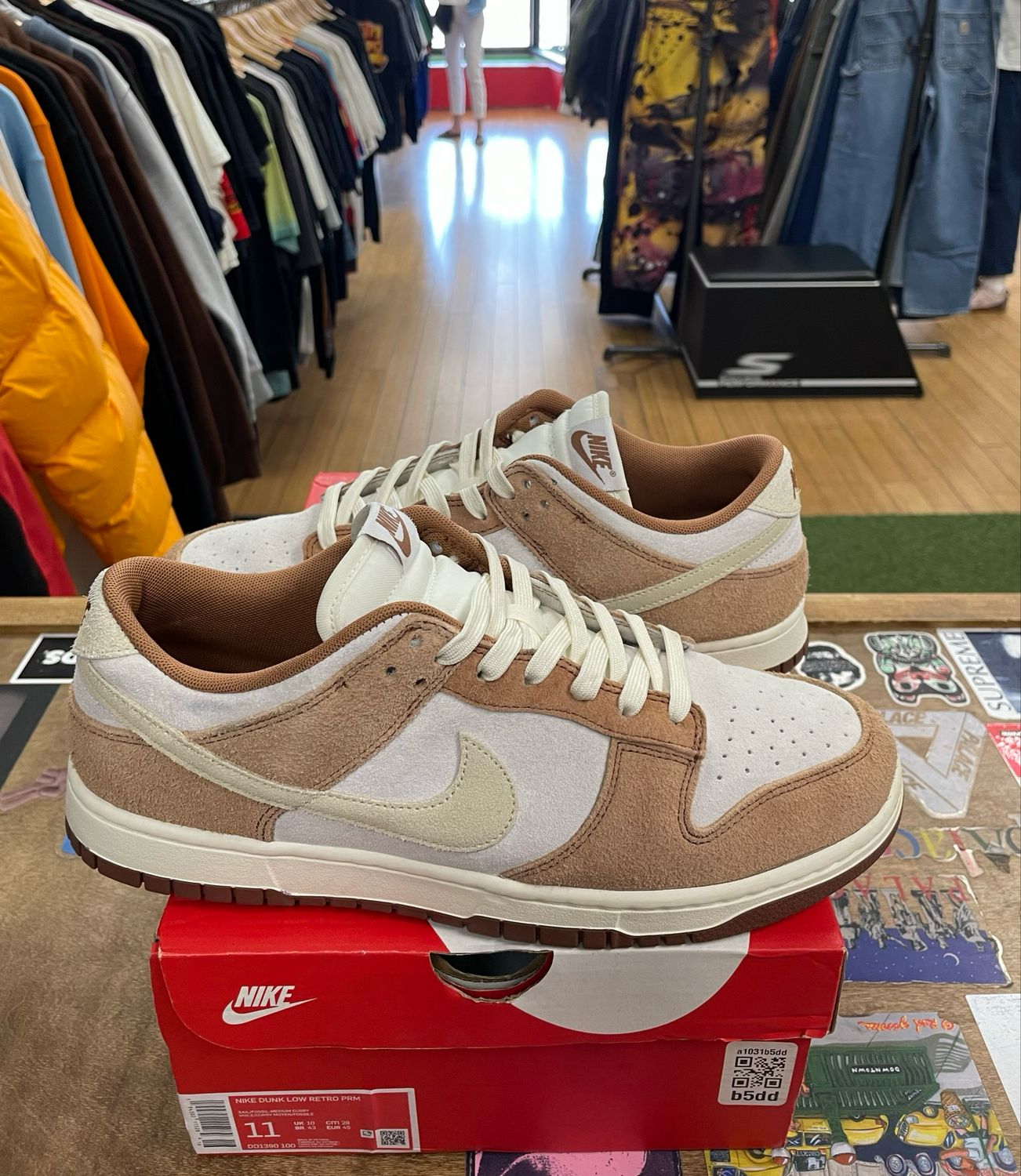 Pre-Owned Nike Dunk Low Medium Curry Size 11