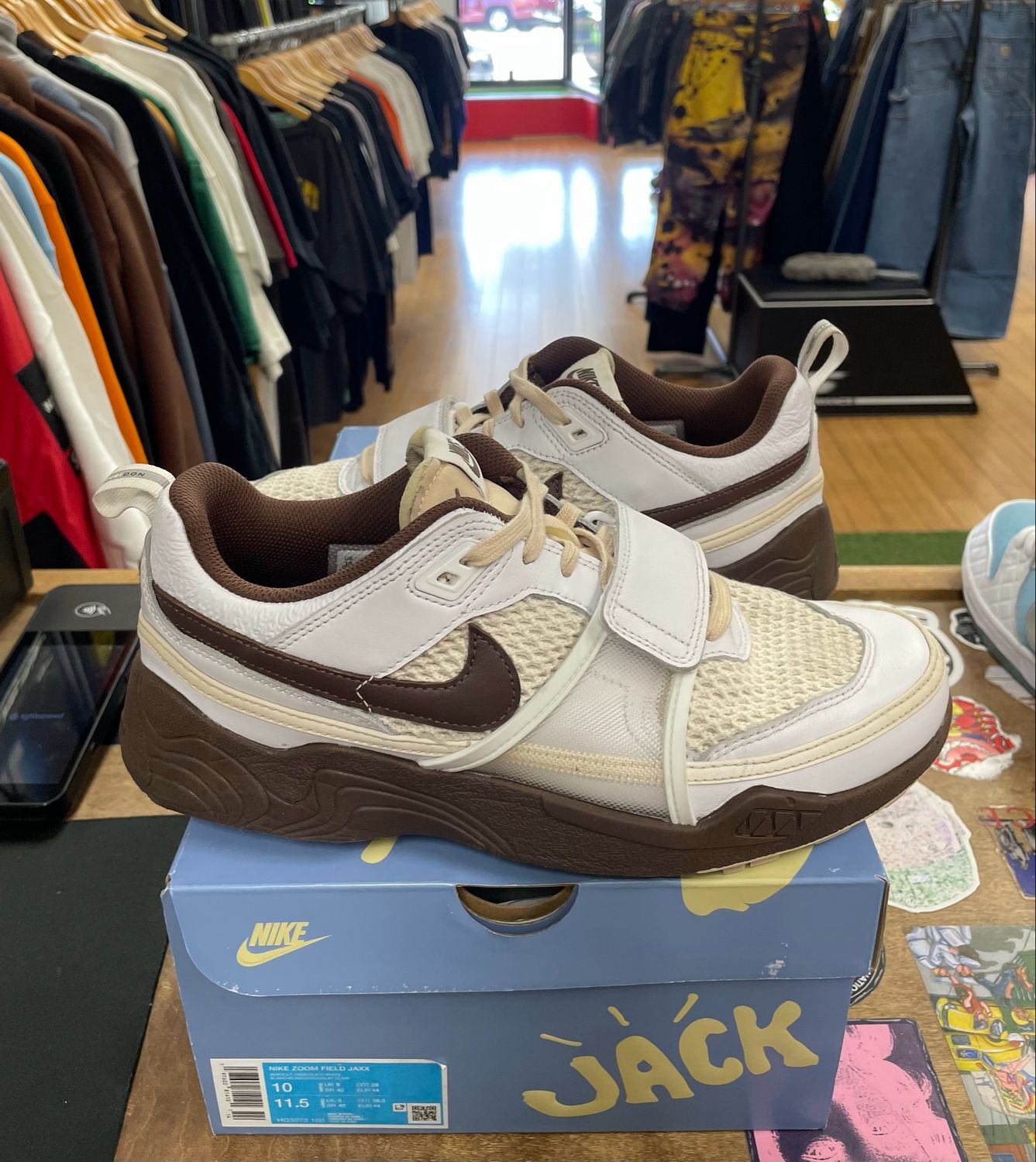 Nike Zoom Field Jaxx Travis Scott Light Chocolate Size 10 (Worn)