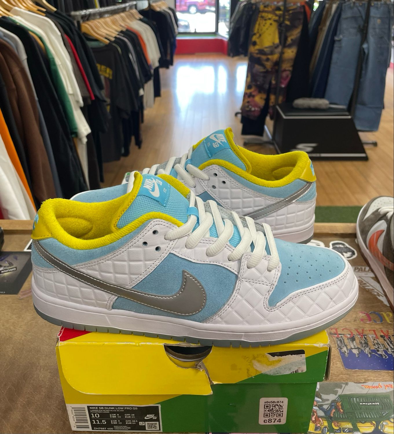 Nike SB Dunk Low FTC Lagoon Pulse Size 10 (Lightly Worn)