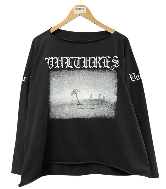 Pre Owned Vultures Long Sleeve Size 1(M)