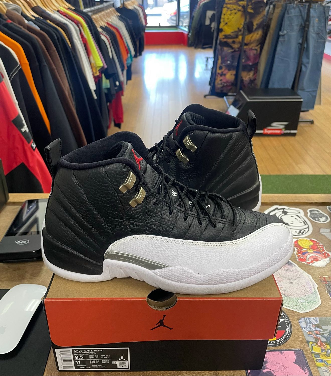 Jordan 12 Retro Playoffs (2022) Size 9.5 pre-owned