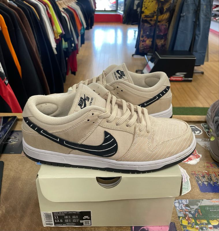 Nike SB Dunk Low Albino &amp; Preto Size 11 Pre-Owned