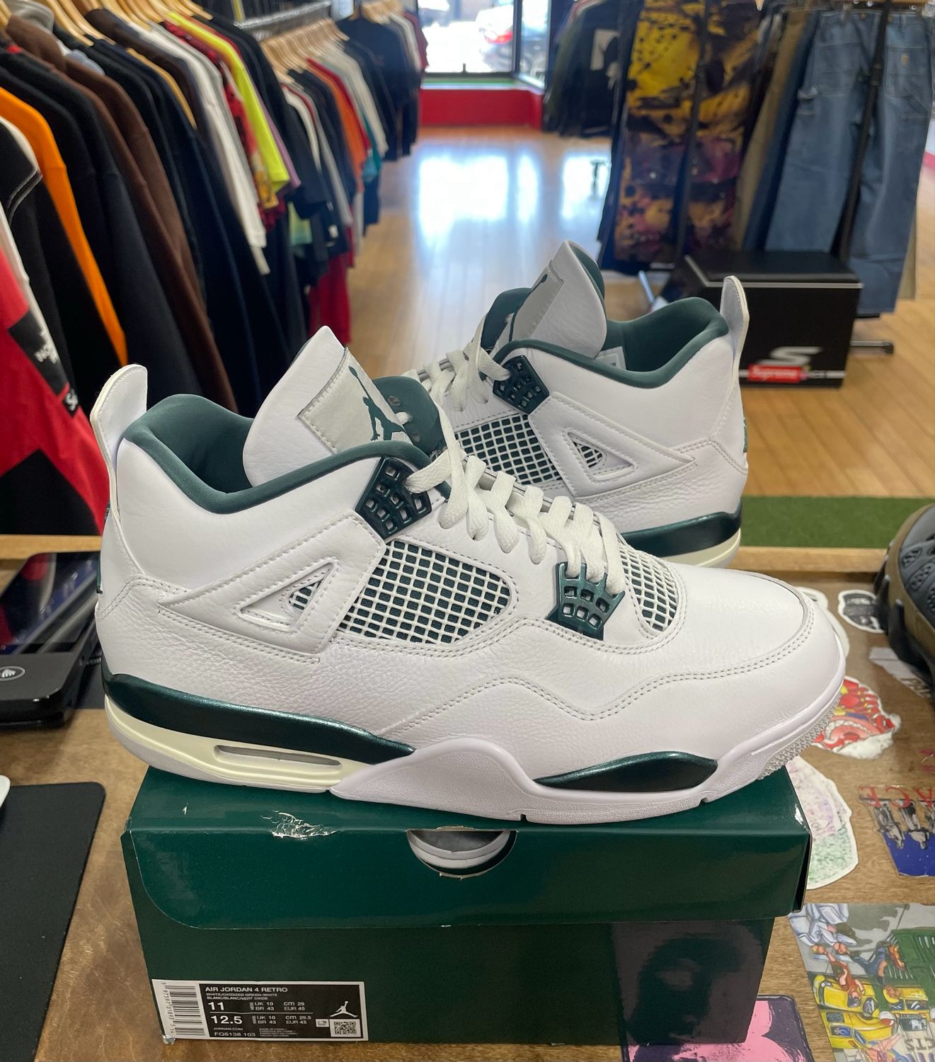 Jordan 4 Retro Oxidized Green Size 11 (LIGHTLY WORN)