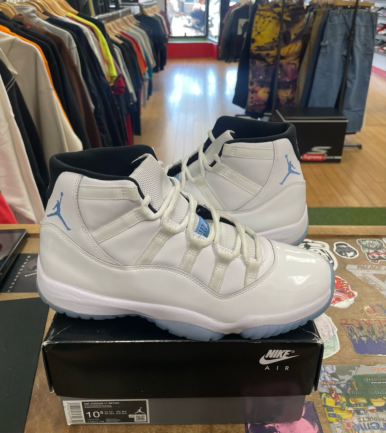 Jordan 11 Retro Legend Blue (2024) Size 10.5 (WORN)