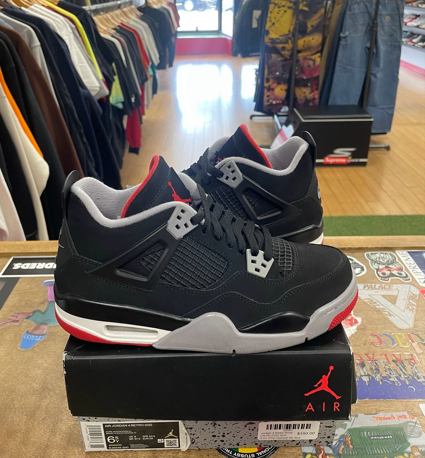 Jordan 4 Retro Bred (2019) (GS) Size 6.5Y (Pre-Owned) No Box