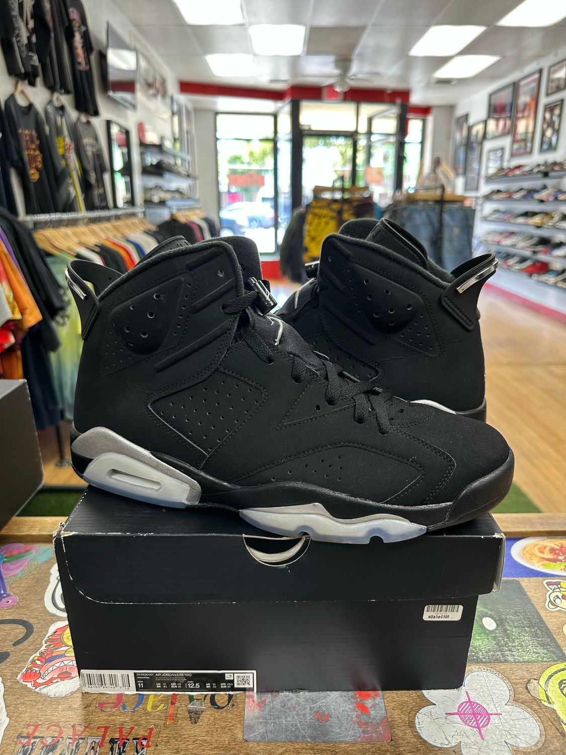 Jordan 6 Retro Chrome Size 11 (WORN)