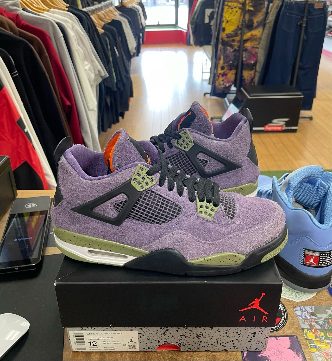 Pre Owned Jordan 4 Retro Canyon Purple (Women&#39;s) Size 12.10.5M