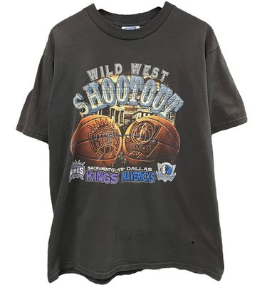 Vtg Kings V. Mavs Wild west shootout tshirt size Large