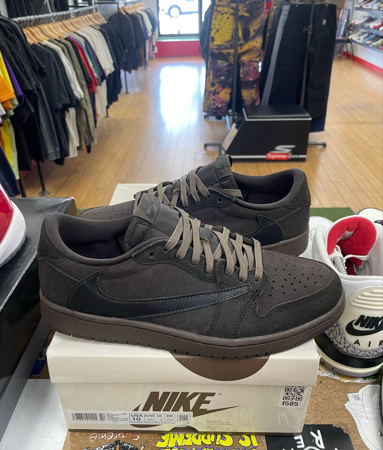 Jordan 1 Retro Low OG SP Travis Scott Velvet Brown Size 10 (Tried-On)