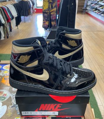 Jordan 1 Retro High Black Metallic Gold (2020) Size 12 (Lightly Worn)