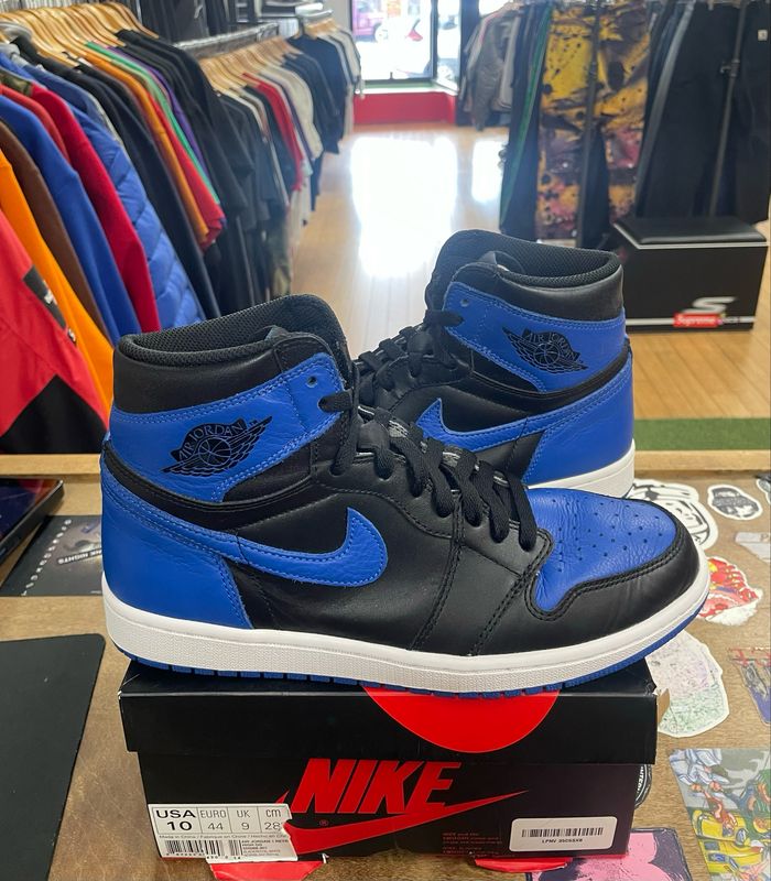 Pre Owned Jordan 1 Retro Royal (2017) Size 10