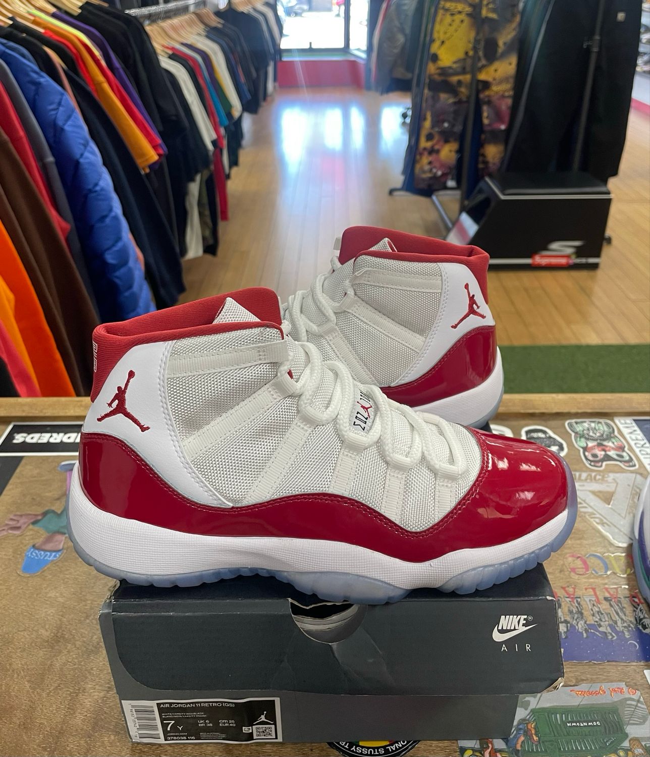 Pre Owned Jordan 11 Retro Cherry (2022) (GS) Size 7Y * Damaged Box*