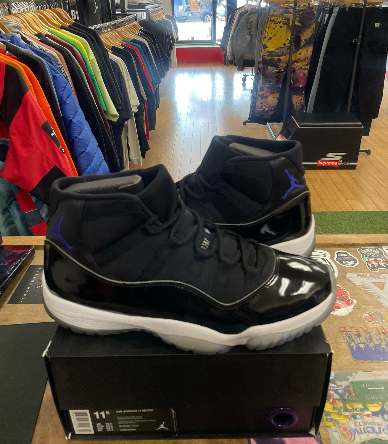 Pre Owned Jordan 11 Retro Space Jam (2016) Size 11.5