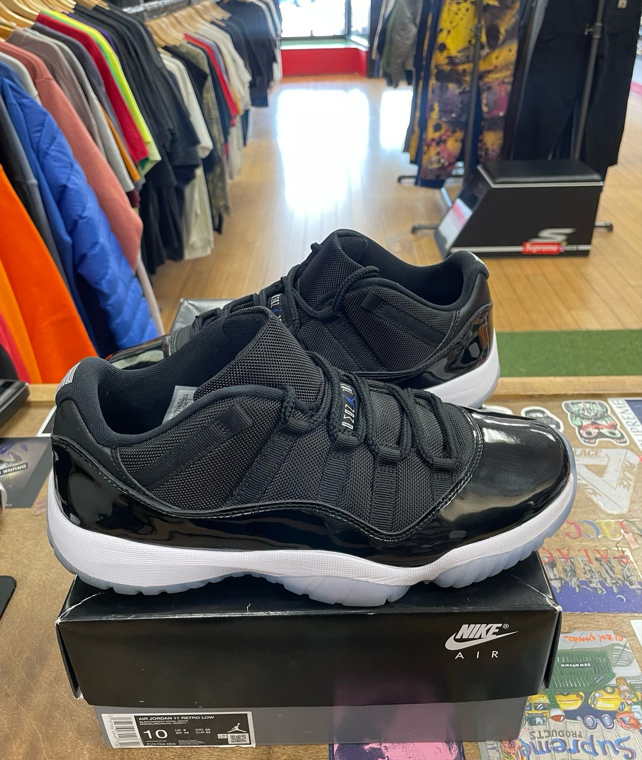 Pre Owned Jordan 11 Retro Low Space Jam Size 10