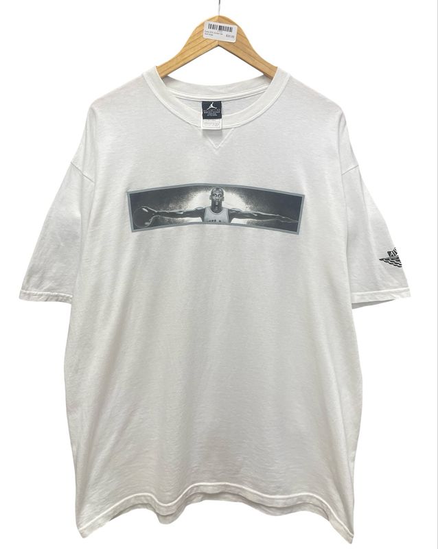 Early 00&#39;s Jordan tee Size large