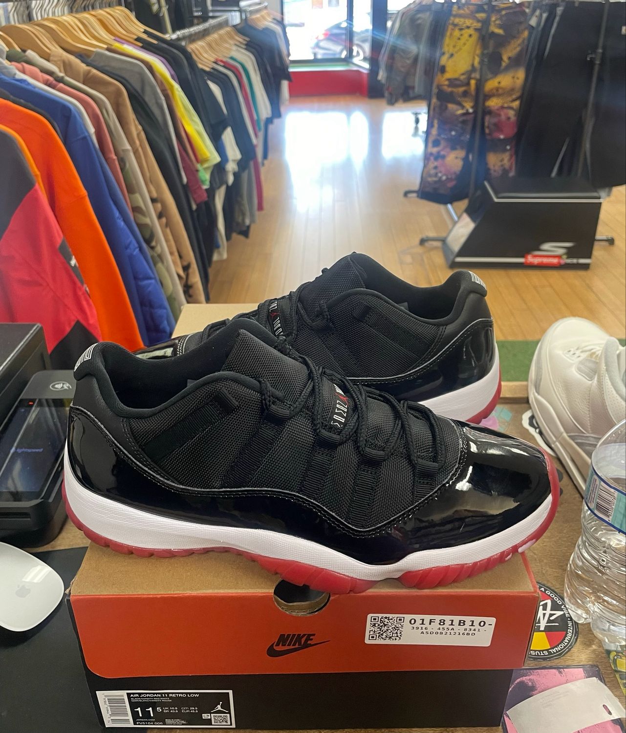 Jordan 11 Retro Low Bred (2025) Size 11.5 (Pre-Owned)
