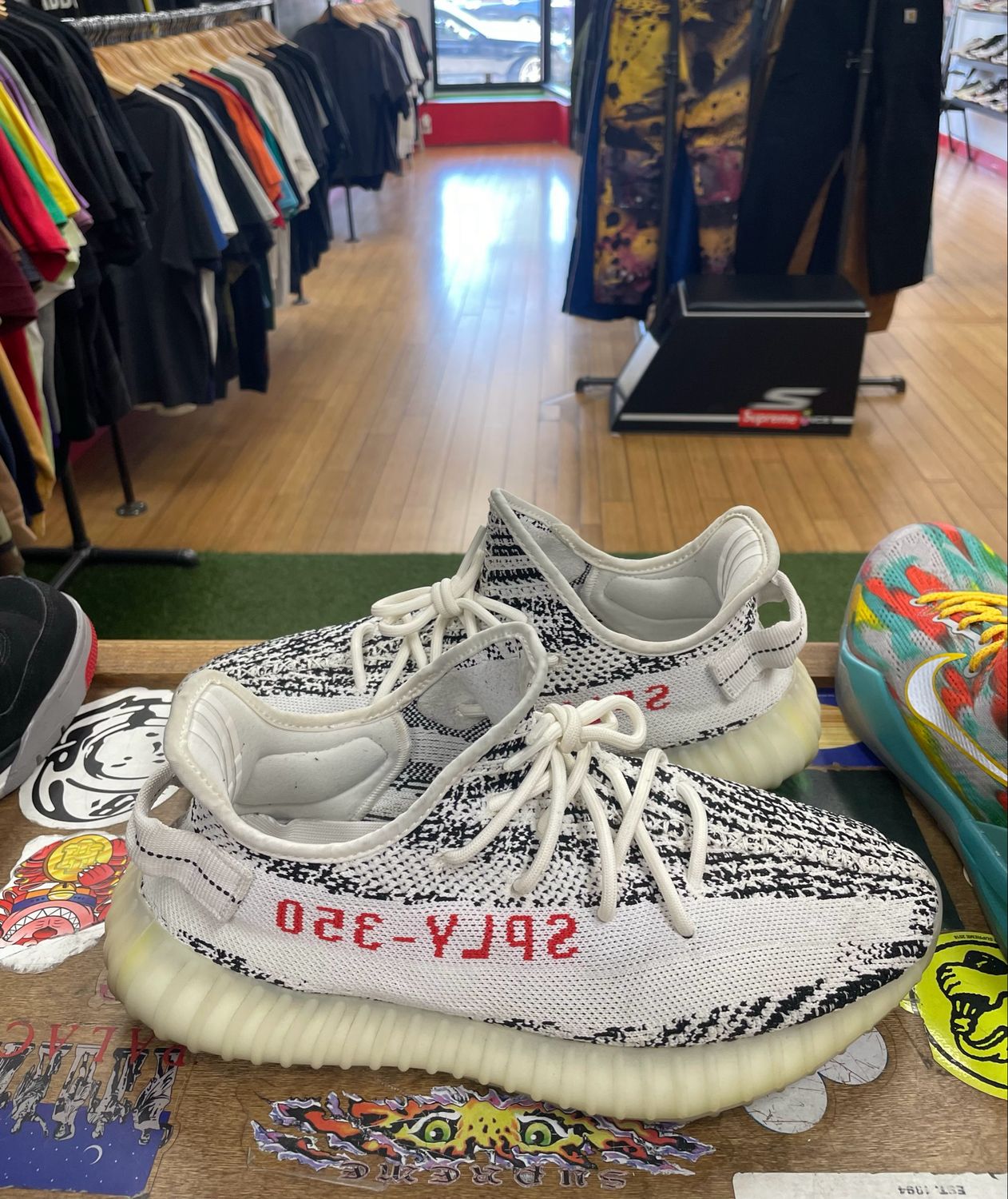 adidas Yeezy Boost 350 V2 Zebra (WORN)(NO BOX)