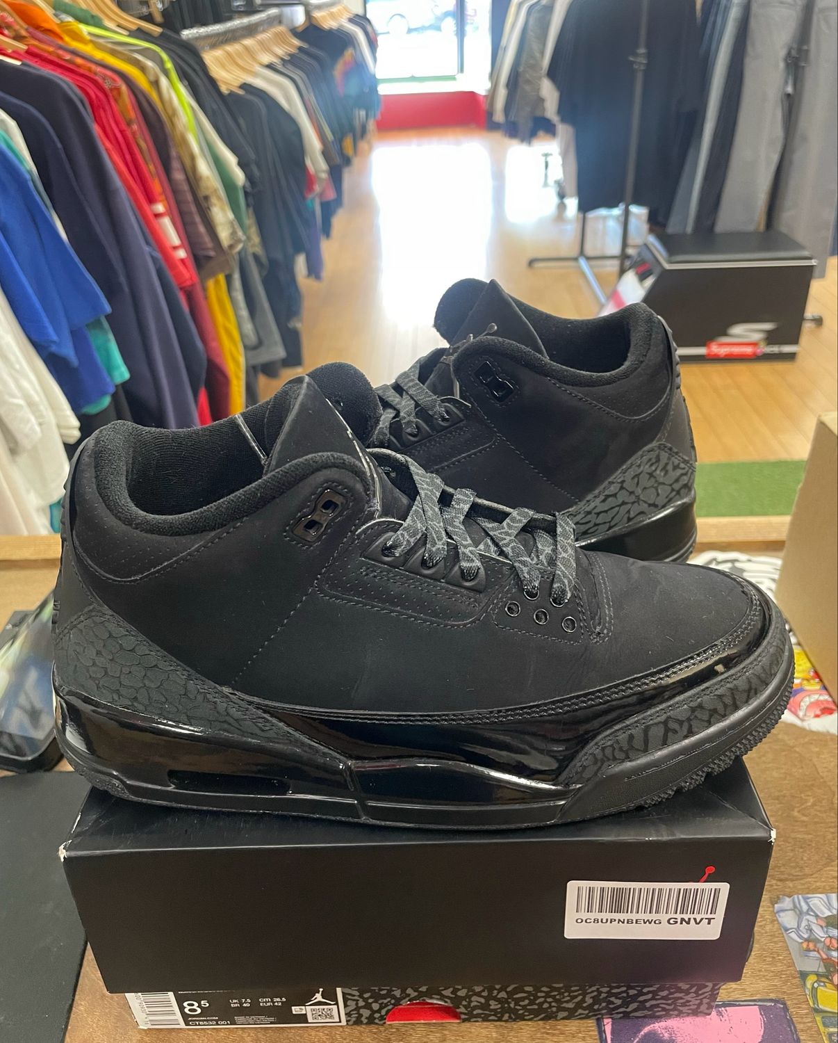 Pre Owned Jordan 3 Retro Black Cat (2025) Size 8.5