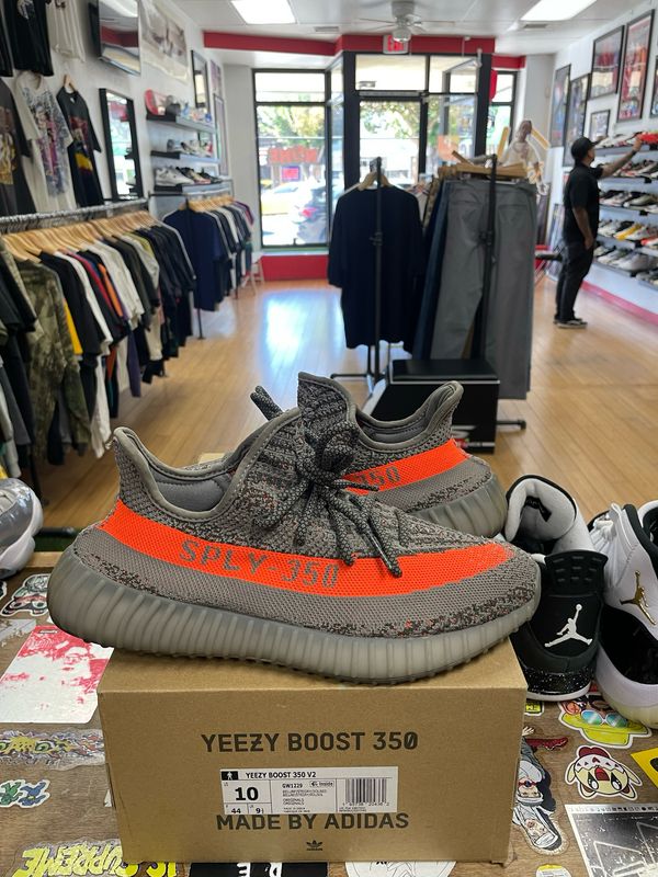 Pre Owned adidas Yeezy Boost 350 V2 Beluga Reflective (Missing Right Insole)