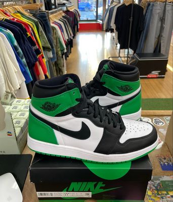 Jordan 1 Retro High OG Lucky Green (Lightly Worn)
