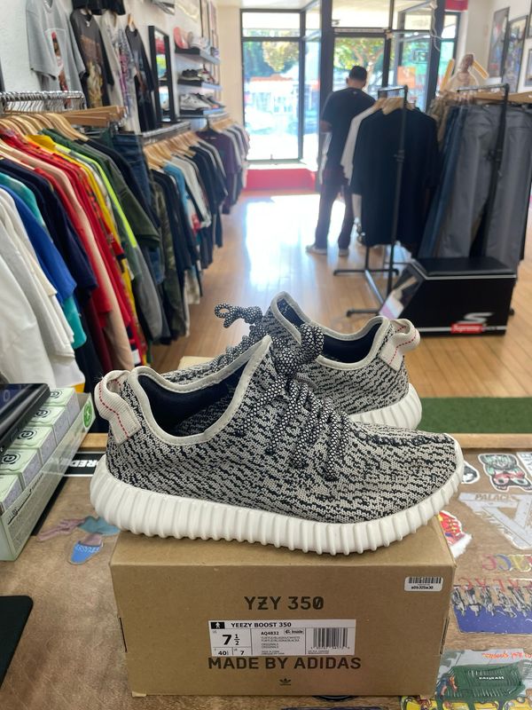 Pre Owned Adidas Yeezy Boost 350 Turtledove (2022)