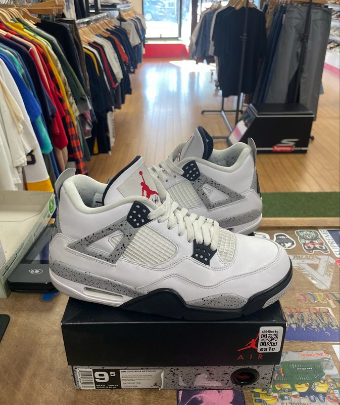 Pre Owned Jordan 4 Retro White Cement (2016)