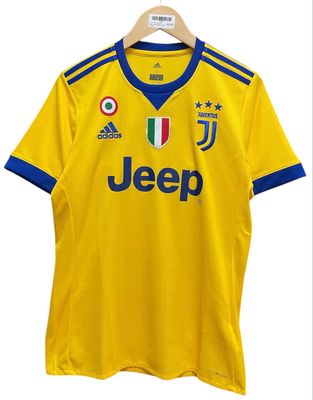 2017/18 Juventus Away Kit Chiellini Size Small
