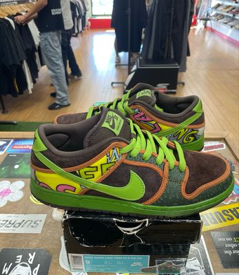 Pre Owned Nike SB Dunk Low De La Soul (2015)