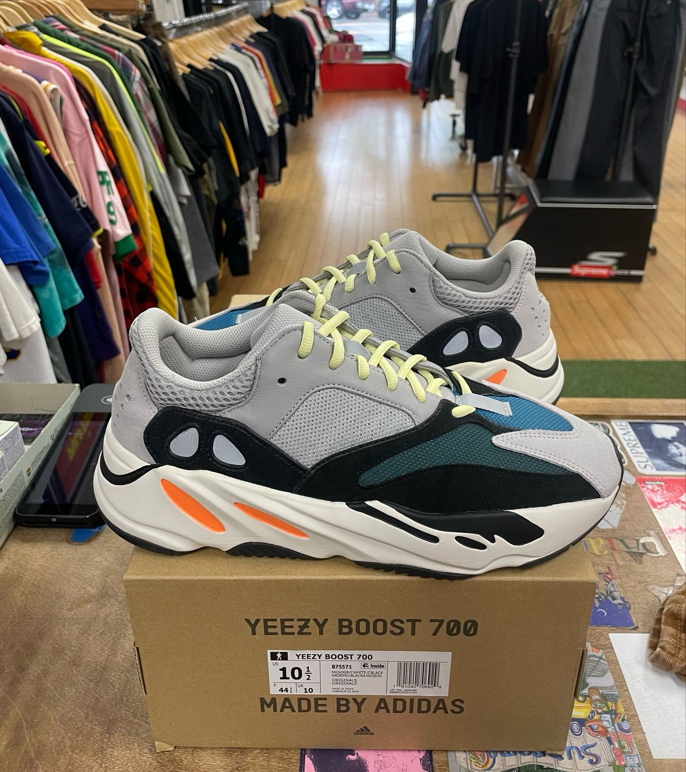 adidas Yeezy Boost 700 Wave Runner Size 10.5 (LIGHTLY WORN)