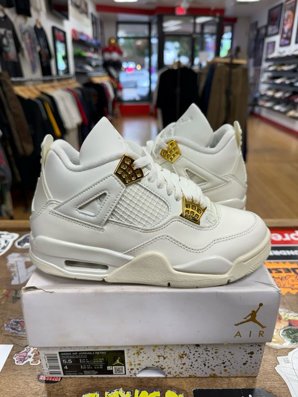 Pre Owned Jordan 4 Retro Metallic Gold (Women&#39;s) Size 5.5(4 Men)